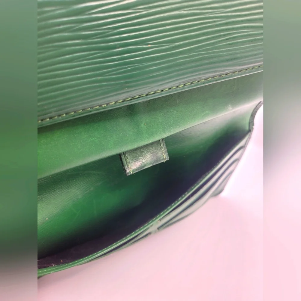 Louis Vuitton LV Epi Leather Long Sarah Wallet - Picture 7 of 7